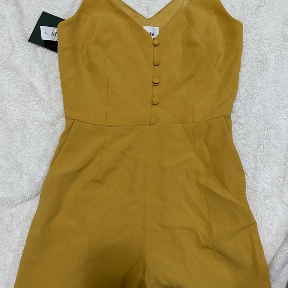 Aritzia Haul- All for $100 - Picture 3 of 9